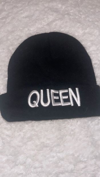 Bonnet queen