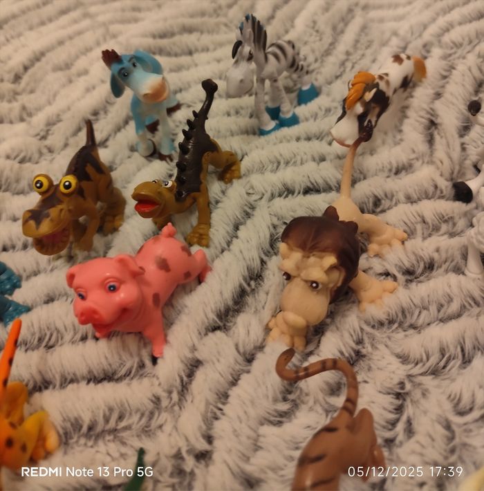 Lot d'animaux - photo numéro 6