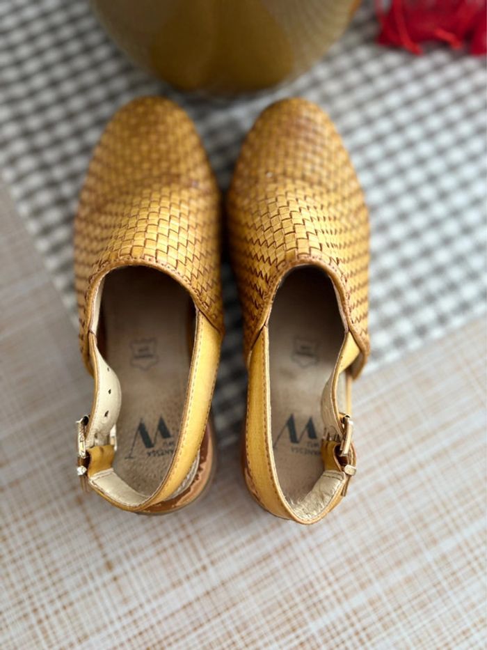 Mules/sandales Vanessa Wu - 100% cuir - moutarde - pointure 36 - photo numéro 2