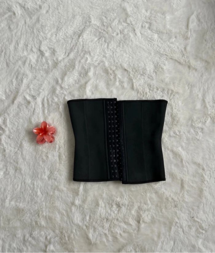 Gaine latex xs 3 niveaux de serrage - photo numéro 4