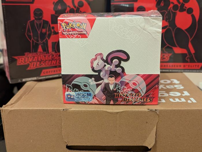 Display rivalités destinées ev10 team rocket neuve scellée sous blister d'origine