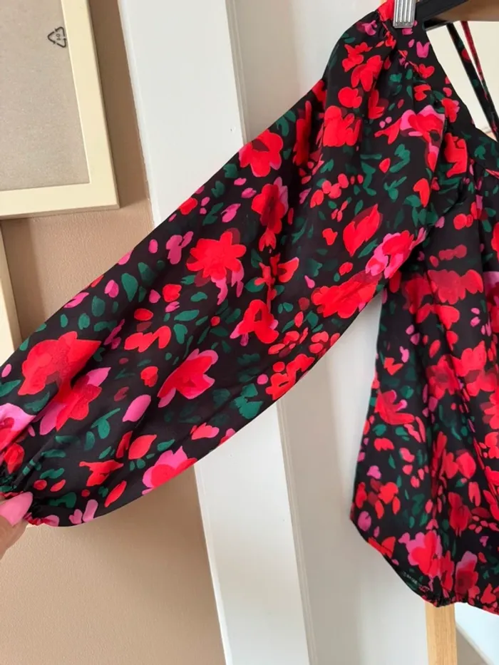 Blouse épaule dénudée - photo numéro 2