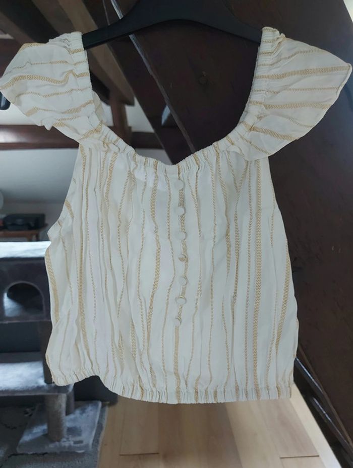 Croptop New Look taille 38 - photo numéro 2