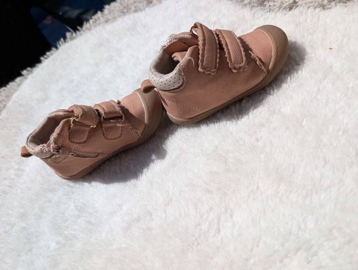 Chaussures de marche fille taille 20 - photo numéro 4