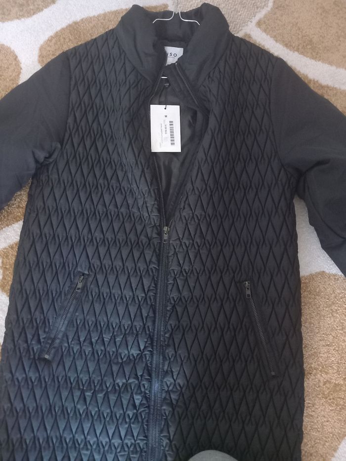 Manteau neuf - photo numéro 2