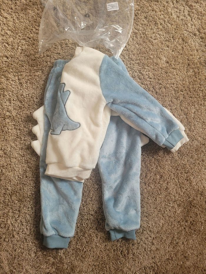 Pyjama neuf - photo numéro 4