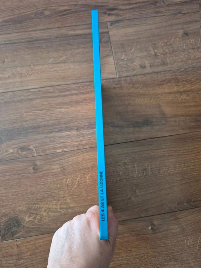 Bande dessinée Les 4as et la licorne - photo numéro 2