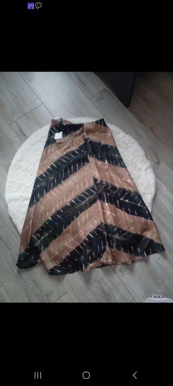 Jupe primark 34 neuf avec étiquette