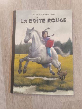 La boîte rouge