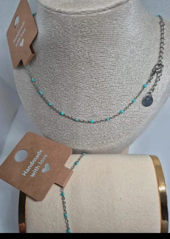 Parure de 2 bijoux : 1 collier et 1 bracelet argenté en acier inoxydable perles turquoises - photo numéro 5