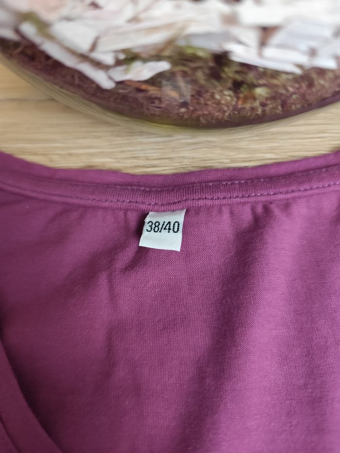 Tee-shirt violet - photo numéro 3