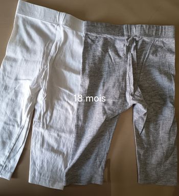 Lot de 2 leggings taille 18 mois