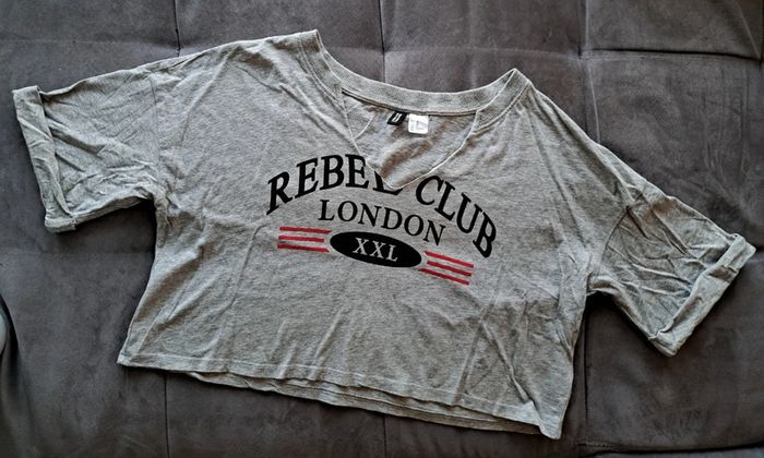 Tee-shirt Divided