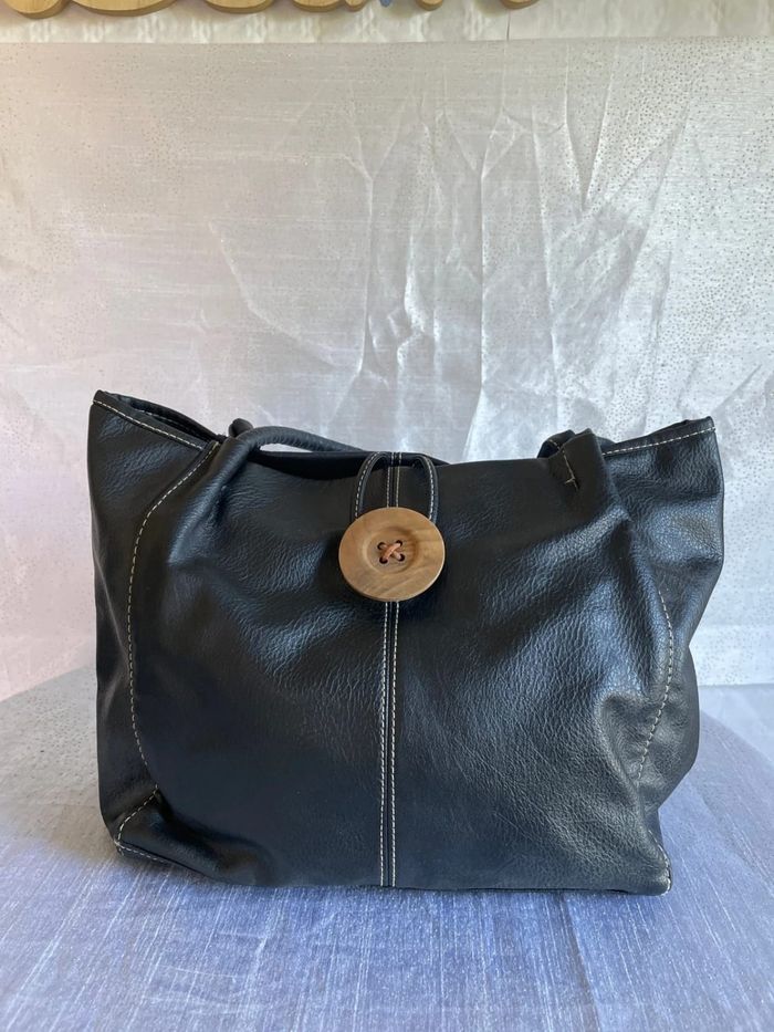 Sac noir bouton - Bon état