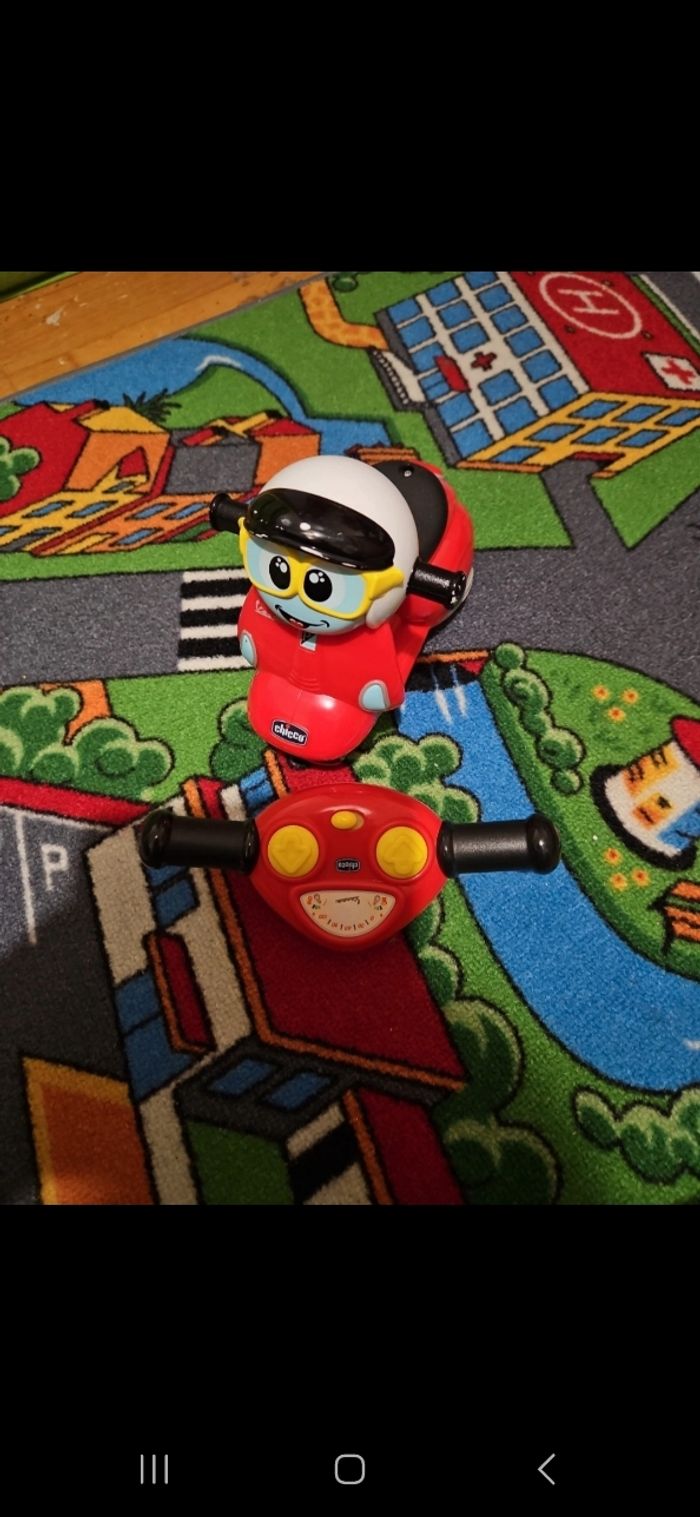 Scooter télécommandé