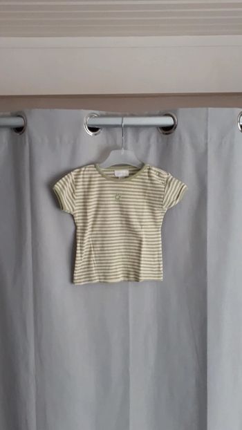 T-shirt rayé vert 12 mois