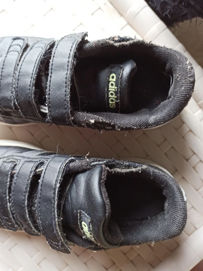 Baskets Adidas 33 - photo numéro 3