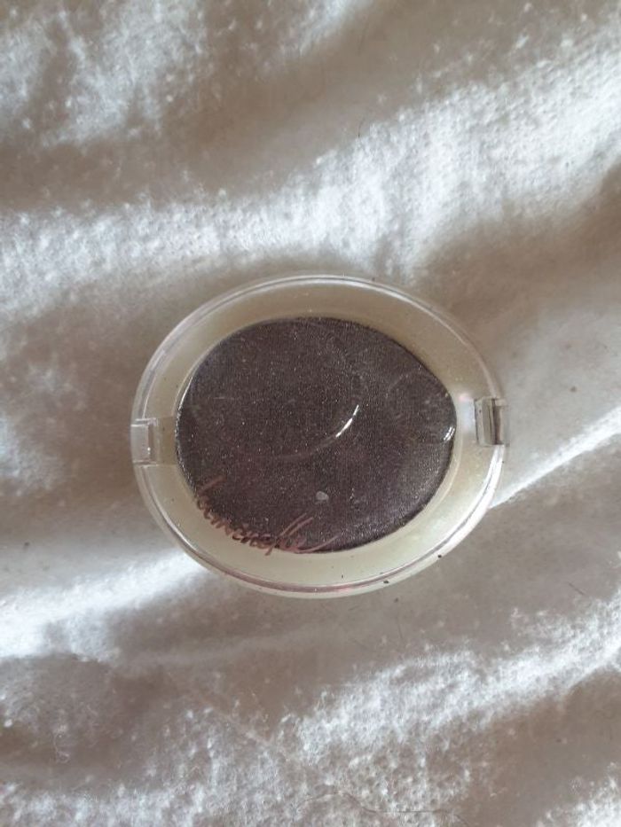 Fard a paupiere gris