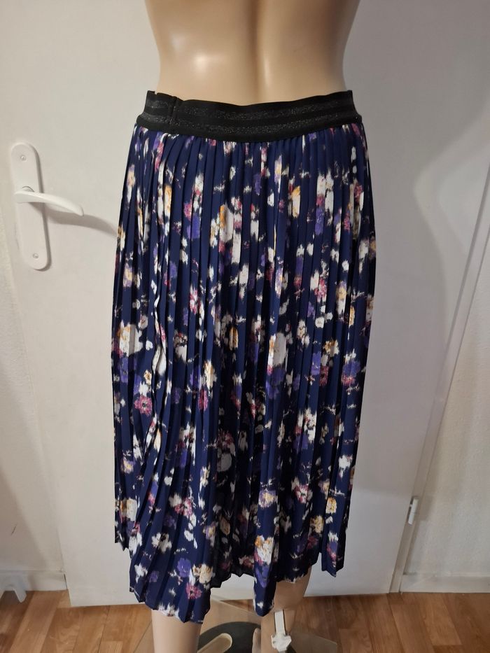 Jupe plissé promod taille 38 en très bon état