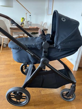 Poussette Maxi cosi ZELIA tres bon etat