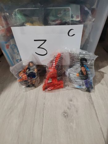 Figurine McDonald's action man.