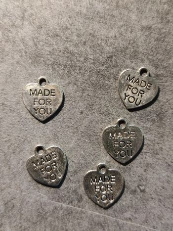 Lot de 5 pendentifs pampilles en métal argenté coeurs made for you