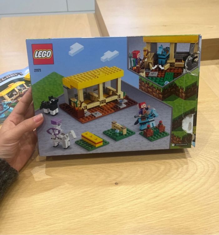 Lego Minecraft 21171 : l’écurie - photo numéro 5