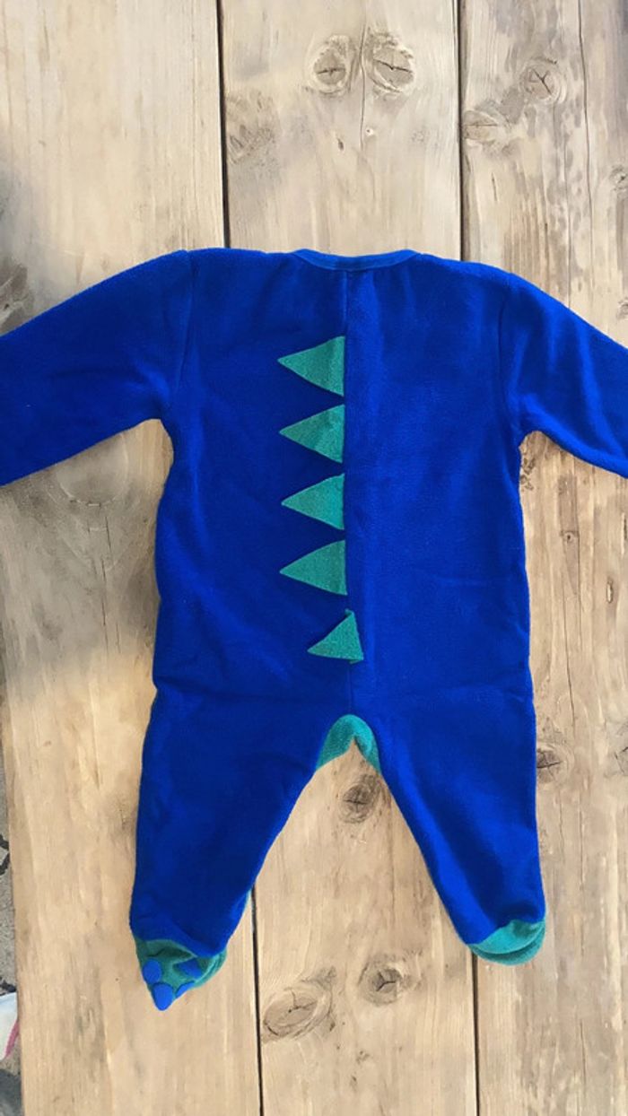 Sur pyjama crocodile - photo numéro 4