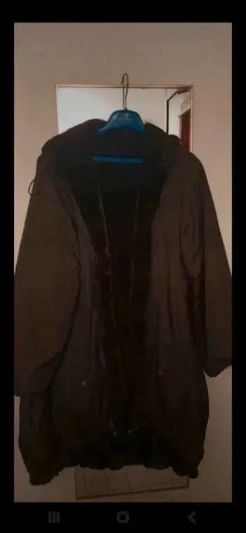 Veste epaisse à capuche noir taille M/L