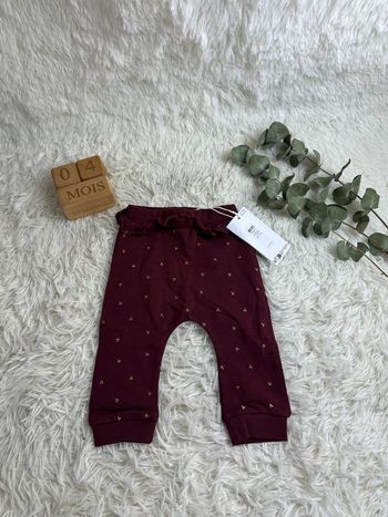 Pantalon molleton bordeaux et cœur guppy taille 6 mois