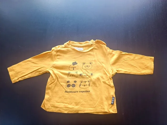 Lot t shirt manches longues 6 mois - photo numéro 2