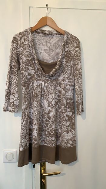 Tunique blanche et marron claire manches 3/4