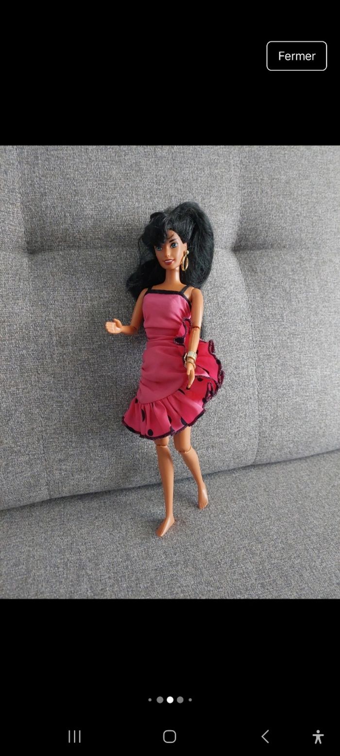 Esmeralda et ses 3 tenues - photo numéro 4