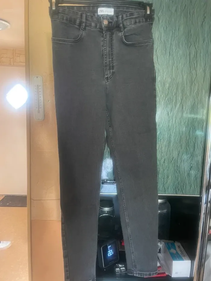 Jean gris Zara