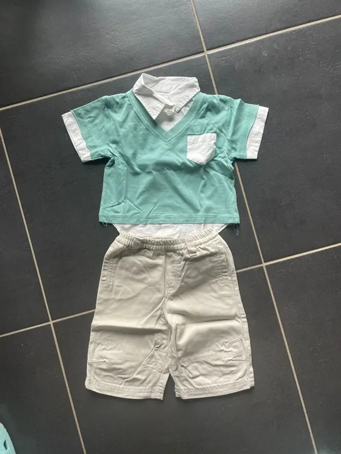 Ensemble t shirt pantacourt