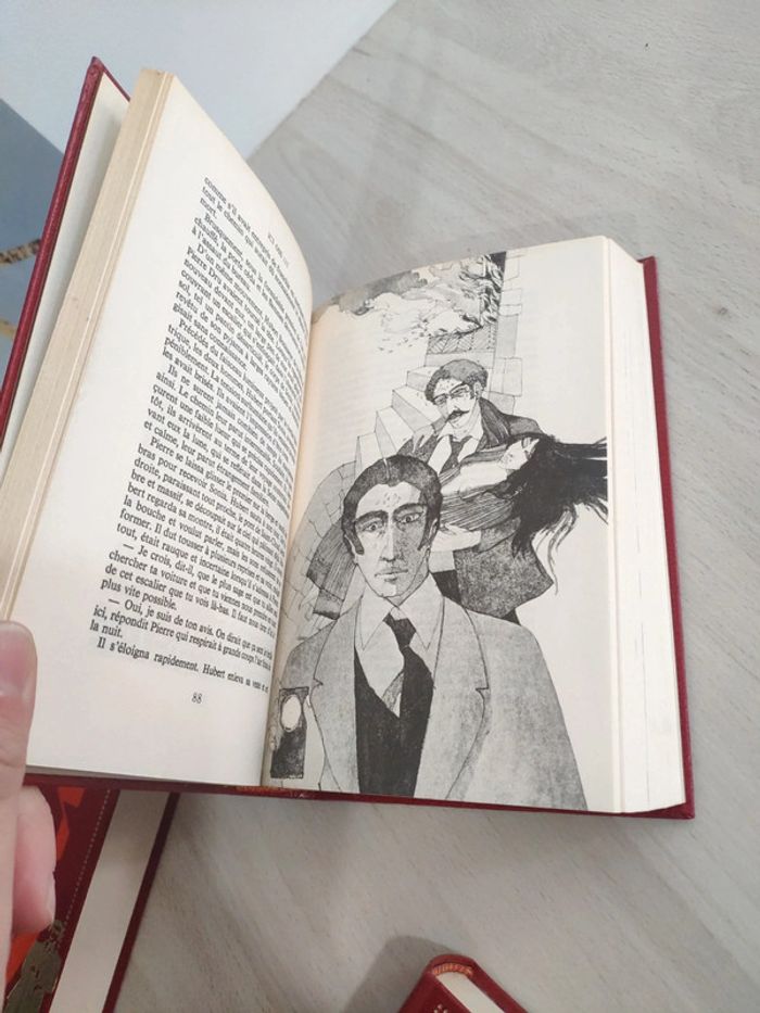 Lot 3 livres Oss 117 Jean Bruce ici trahison travail sans filet n'est pas mort s'en occupe - photo numéro 7