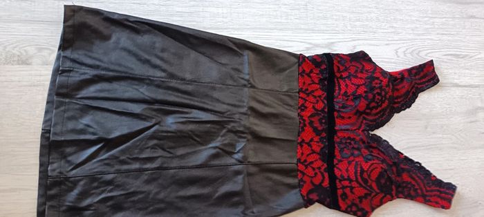 Robe S 36 M 38  sexy dentelle rouge et noir - photo numéro 5