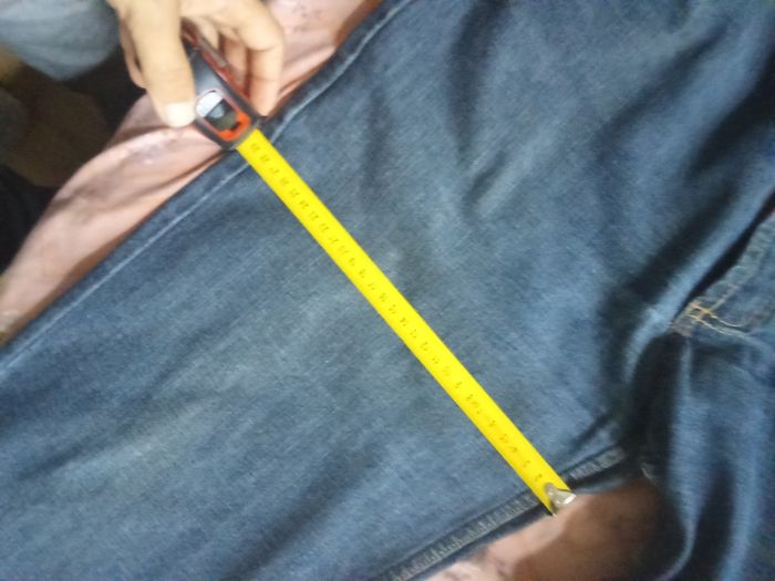 Jeans Levi's strass taille 46 très jolie Jean  0 des faux - photo numéro 9