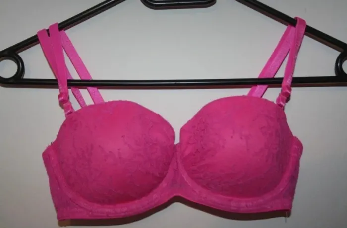 Soutien-gorge corbeille rose H&M
