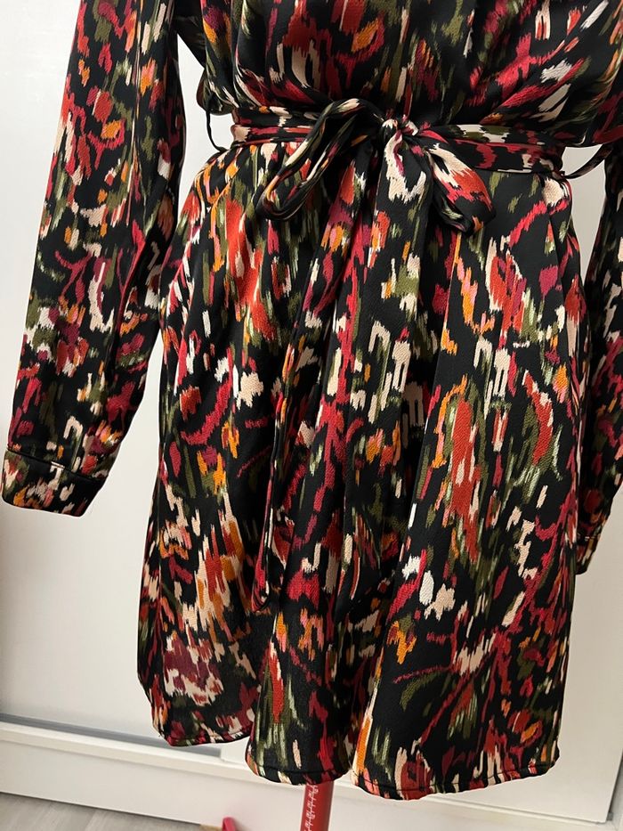 Robe satinée droite imprimée rose et noire Ikoone & Bianka - photo numéro 2