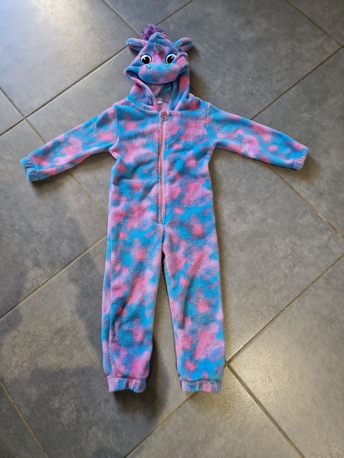Surpyjama licorne 4 ans - photo numéro 2