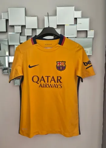 Maillot de foot FC Barcelone 10/12 ans