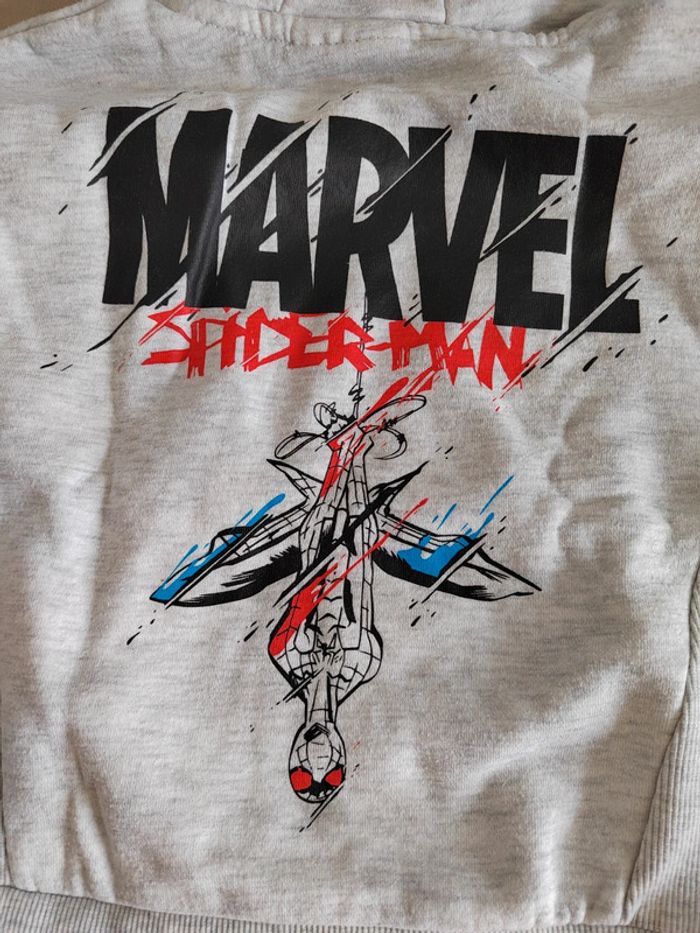 Sweat marvel - photo numéro 4