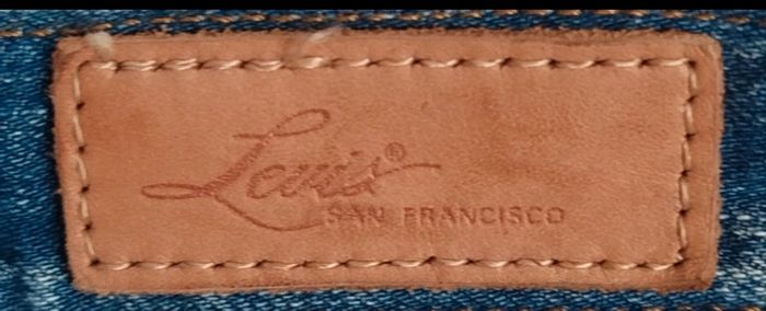 Jean bleu jambes larges Levi's taille 38 - photo numéro 5