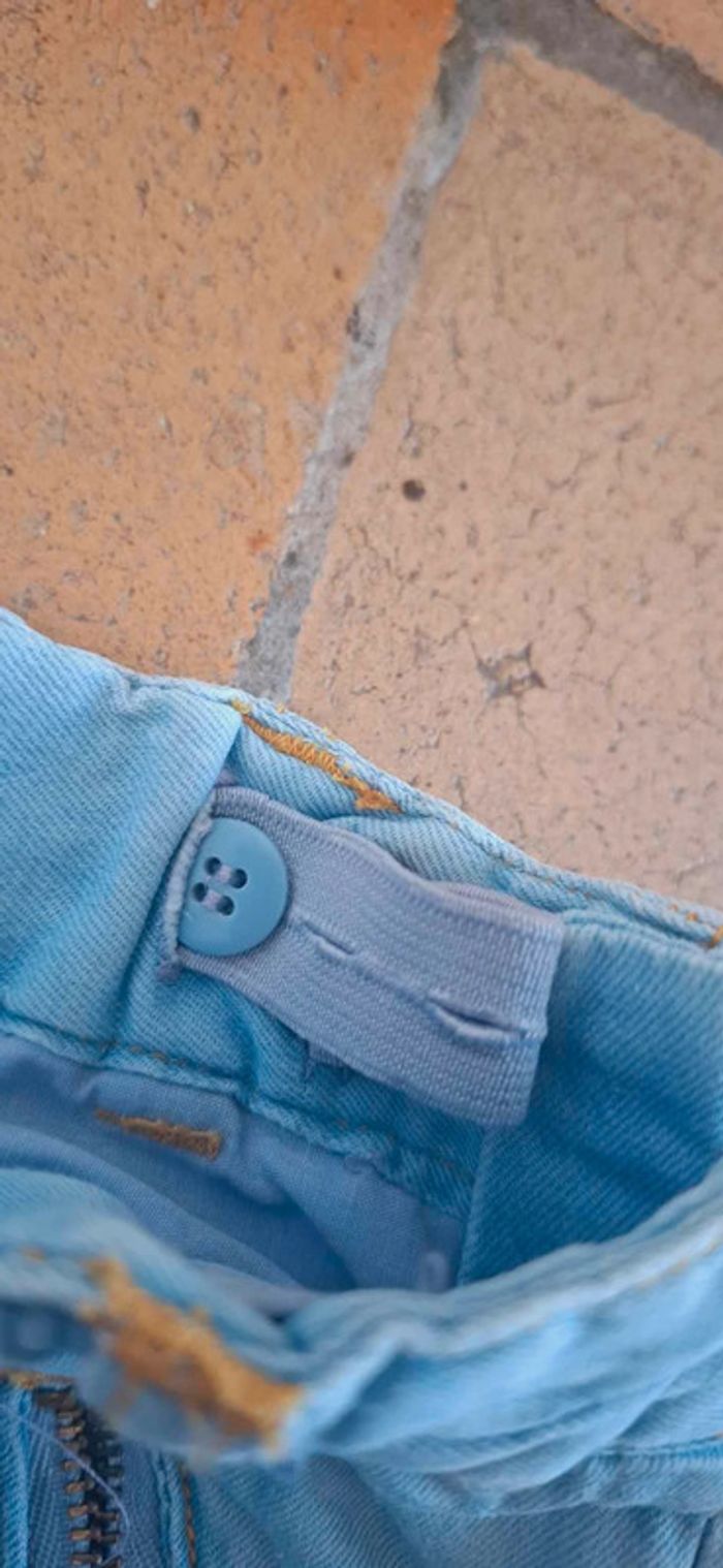 Adorable jupe en jean Kiabi - Taille 3 ans - photo numéro 3