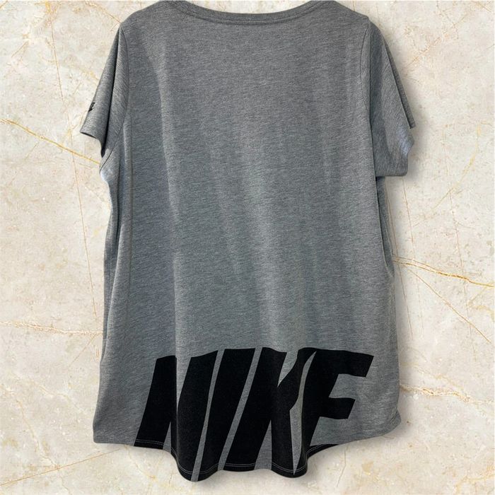 Teeshirt Nike - photo numéro 3