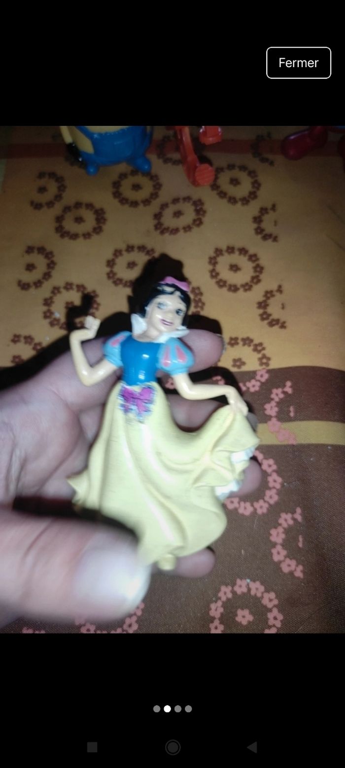 Figurine blanche neige f41