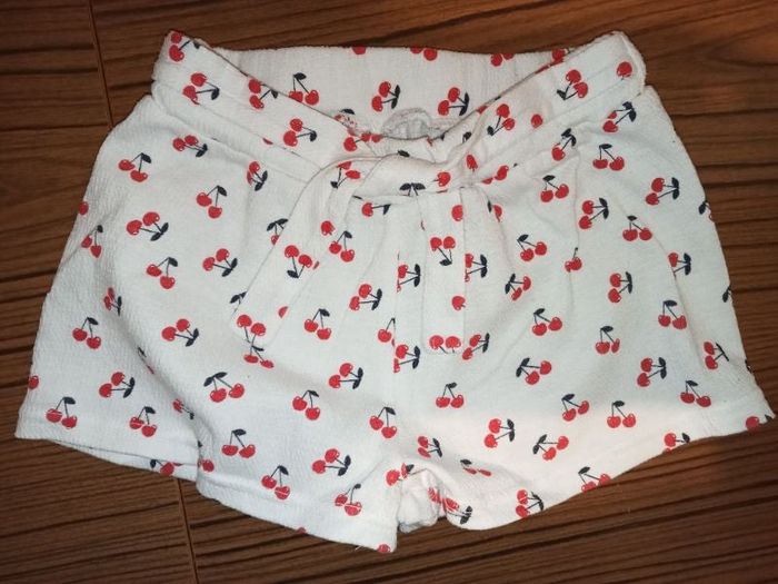 Short Cerise