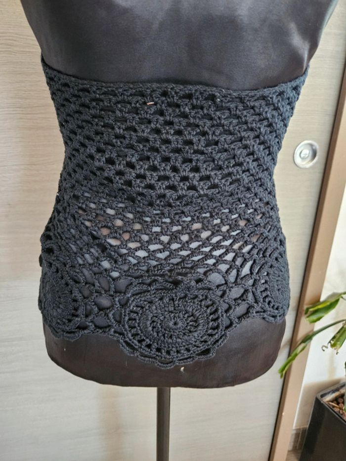 Haut dos nu dentelle - photo numéro 4