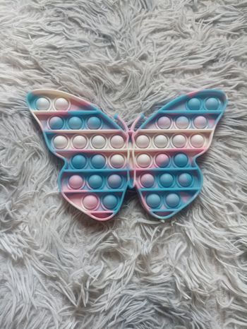 Pop it papillon très bon état